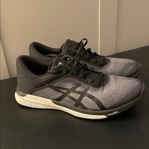 ASICS Womens Black and Gray Running/Cross training Shoes